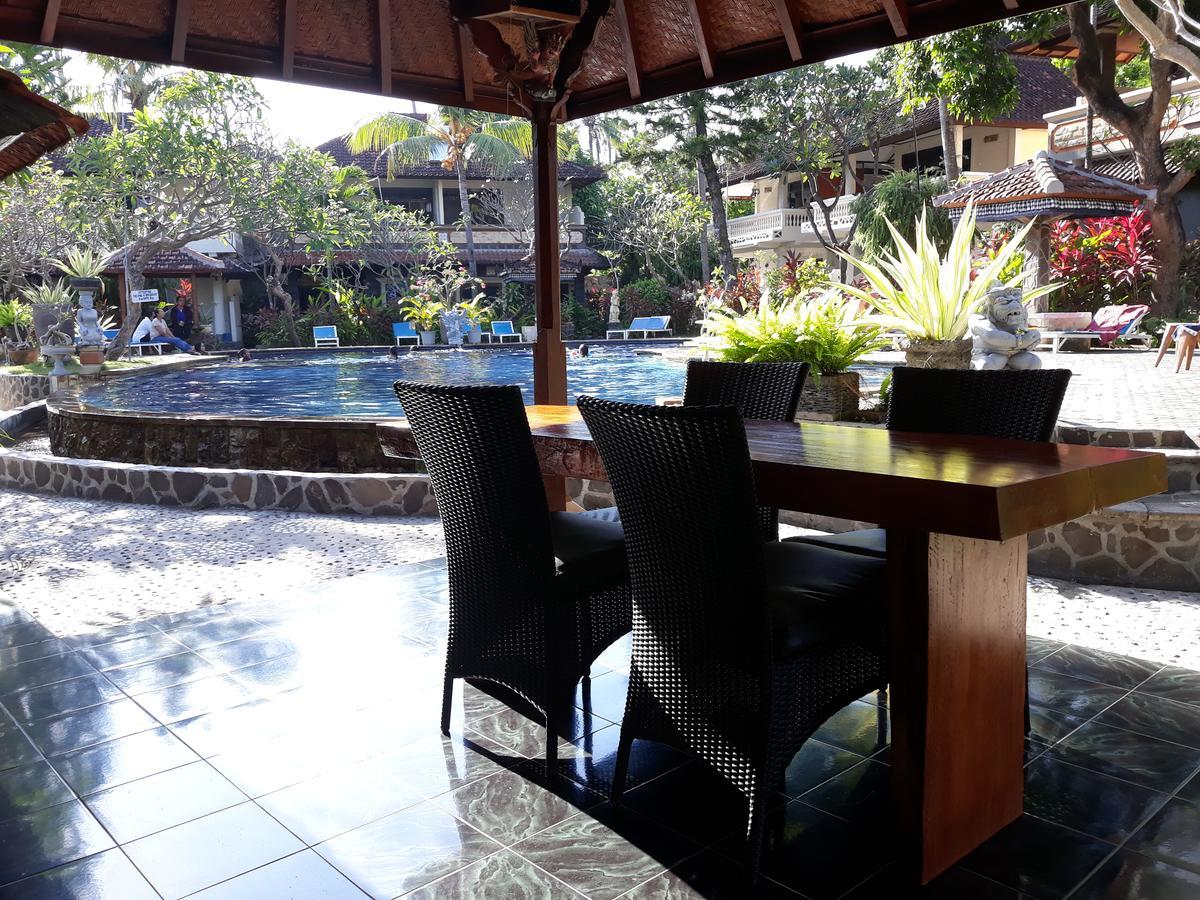 Puri Bali Hotel Lovina Exterior foto