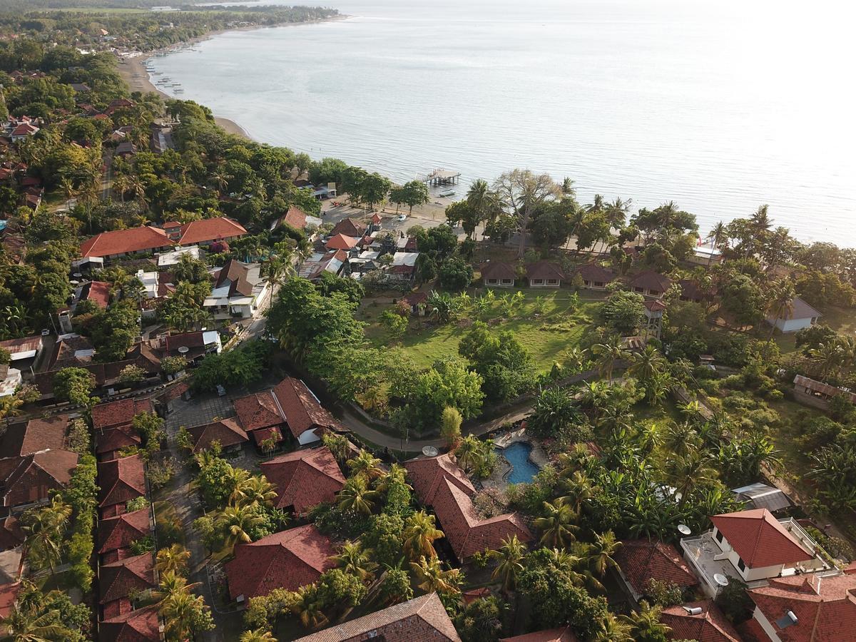 Puri Bali Hotel Lovina Exterior foto